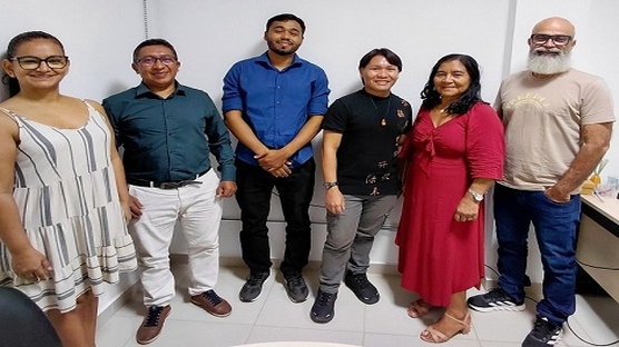 Dois formandos são indígenas que concluíram o curso, fizeram a progressão e estão cursando Geologia. O outro outorgado concluiu em 2024.